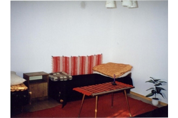 Węgry Chata Sárazsadány, Zewnątrz