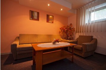 Slovačka Chata Omšenie, Eksterijer