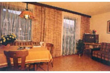 Itaalia Privát Mühlbach, Eksterjöör