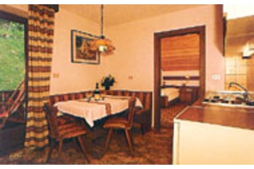 Itaalia Privát Mühlbach, Eksterjöör