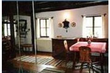 Czechy Chata Holčovice, Zewnątrz