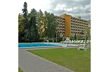 Hungrie Hotel Hévíz, Extérieur