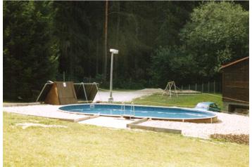 Cehia Bungalov Brandlín, Exteriorul