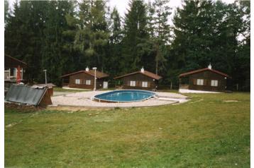 Cehia Bungalov Brandlín, Exteriorul