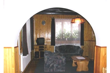 Ungaria Chata Sirok, Interiorul