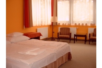 Ungari Hotel Pilisszentkereszt, Eksterjöör