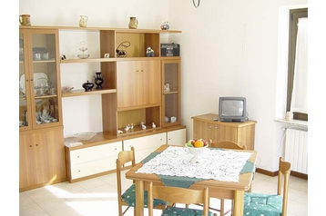 Italia Privát Porlezza, Eksteriør