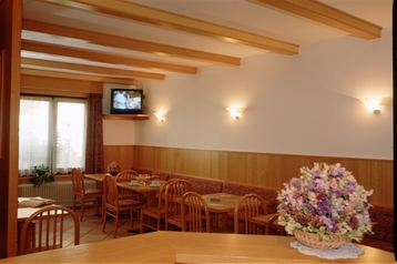 Itaalia Privát Pinzolo, Eksterjöör