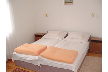 Ungari Chata Nógrádmarcal, Eksterjöör