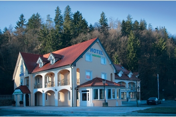 Slovenia Hotel Velenje, Exteriorul