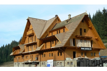 Slovensko Hotel Oščadnica, Exteriér