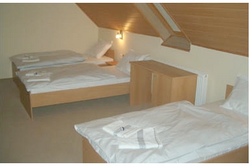 Viešbutis Pécs 2