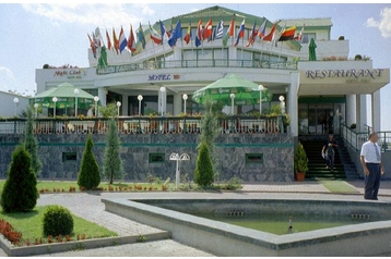 Rumunija Hotel Arad, Eksterjeras