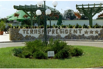 Румъния Hotel Arad, Екстериор