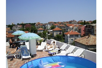 Bulharsko Penzión Kiten, Exteriér