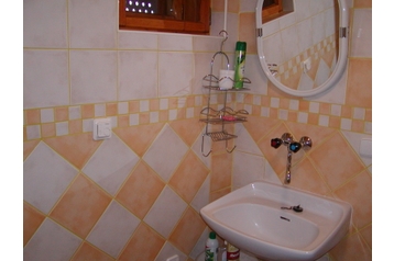 Slovacia Chata Krpáčovo, Exteriorul
