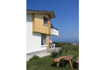 Bulgaria Chata Sinemorec, Eksteriør