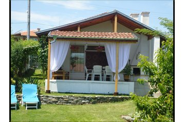 Bulgarije Chata Velika, Exterieur