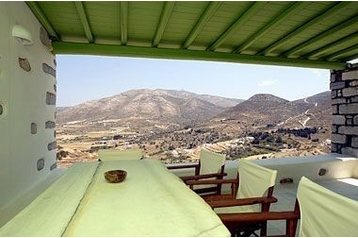 Hellas Chata Parikia, Eksteriør