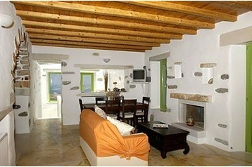 Hellas Chata Parikia, Eksteriør