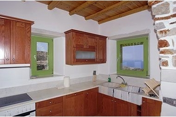 Hellas Chata Parikia, Eksteriør