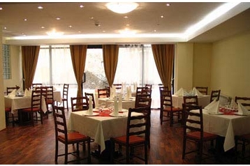 Romunija Hotel Bukarešta / Bucureşti, Eksterier