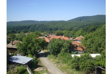 Bułgaria Chata Izgrev, Zewnątrz