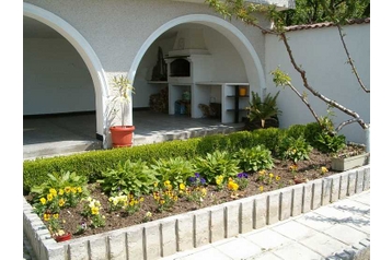 Bulgaria Chata Varna, Eksteriør