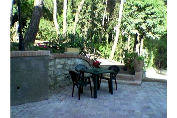 Italia Privát Quercianella, Eksteriør