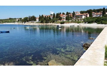 Kroatia Privát Pula, Eksteriør