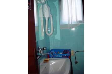 Montenegro Byt Igalo, Esterno