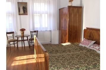 Hungrie Chata Sátoraljaújhely, Extérieur