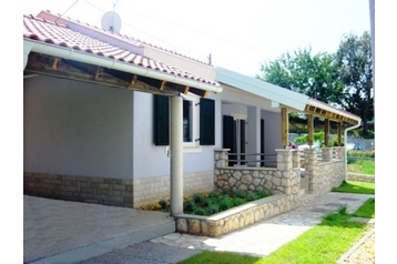 Croatia Chata Kampor, Exterior