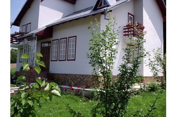 Rumunsko Chata Văleni, Exteriér
