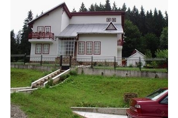 Rumunsko Chata Văleni, Exteriér
