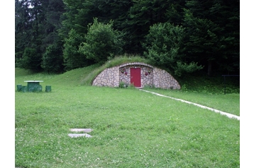 Rumunsko Chata Văleni, Exteriér