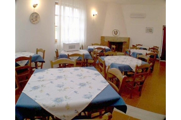 Italia Penzión Locri, Exterior