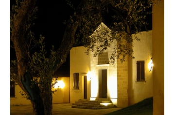 Italia Hotel Otranto, Exteriorul