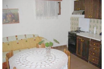 Horvaatia Privát Prižba, Eksterjöör