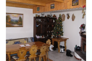 Eslovaquia Byt Mojtín, Exterior