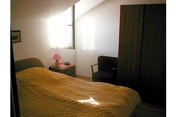 Chorvatsko Privát Slatine, Exteriér