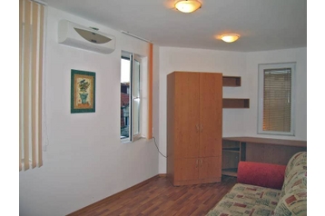 Bulgaria Byt Varna, Exteriorul