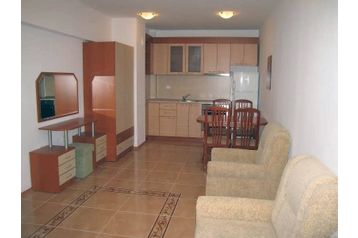 Bulgaria Byt Varna, Esterno