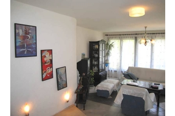 Bulgarie Byt Varna, Extérieur