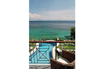 Grecja Chata Messonghi, Zewnątrz