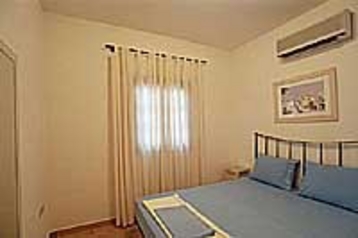 Grèce Chata Messonghi, Intérieur