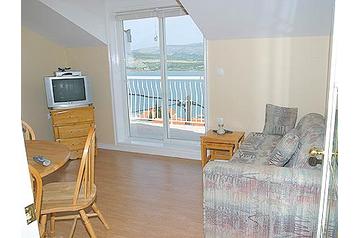 Chorvatsko Privát Arbanija, Exteriér