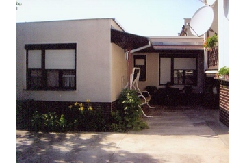 Eslovaquia Byt Boheľov, Exterior