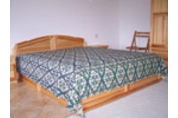 Bulgaria Chata Sevlievo, Exterior