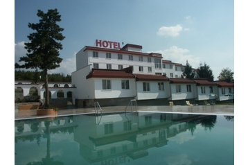 Bulharsko Hotel Kazanlak, Exteriér